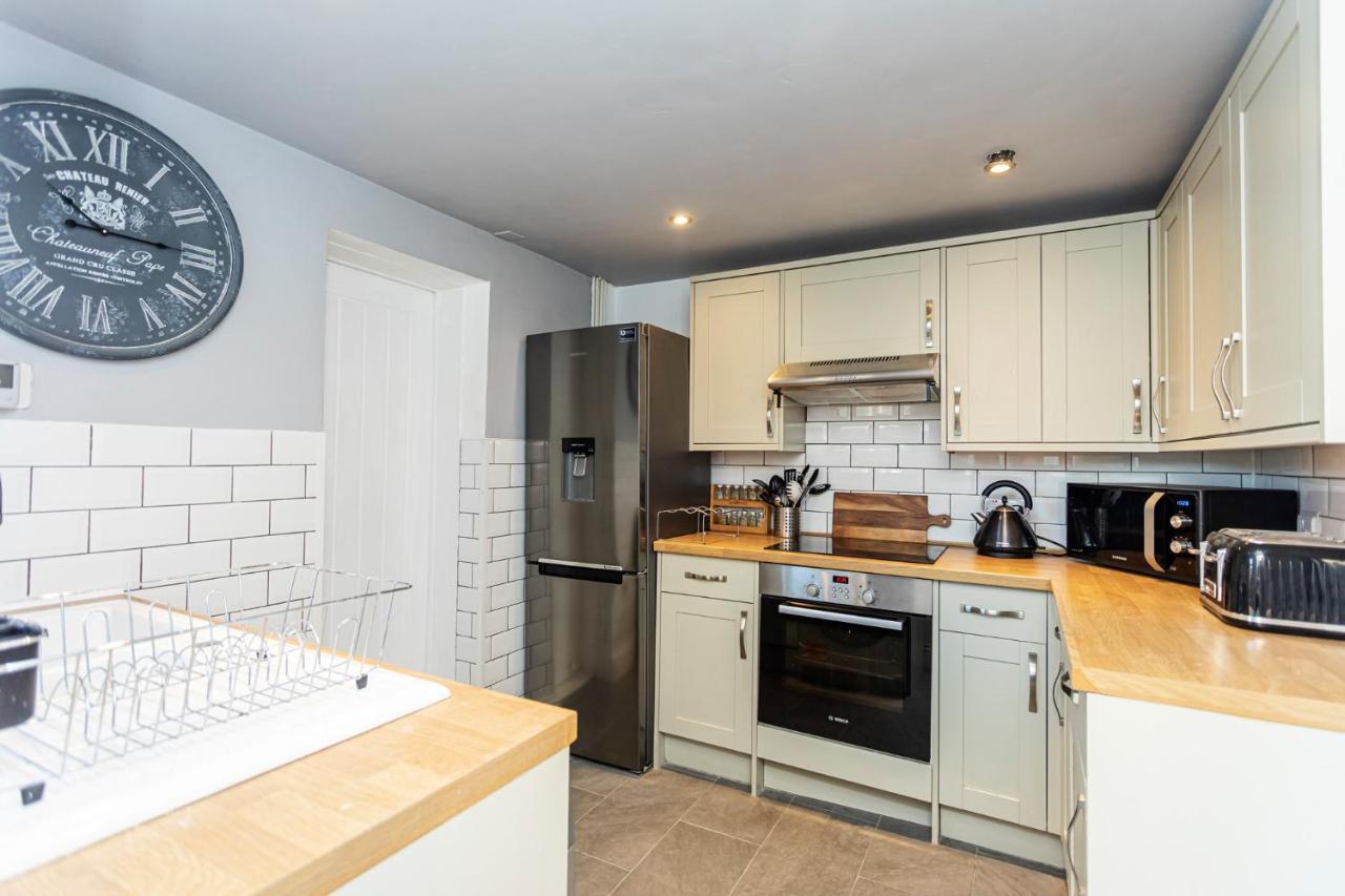Modern 3 Bed, Heart Of Ashley Cross, 5 Mins To Sandbanks Poole Zewnętrze zdjęcie