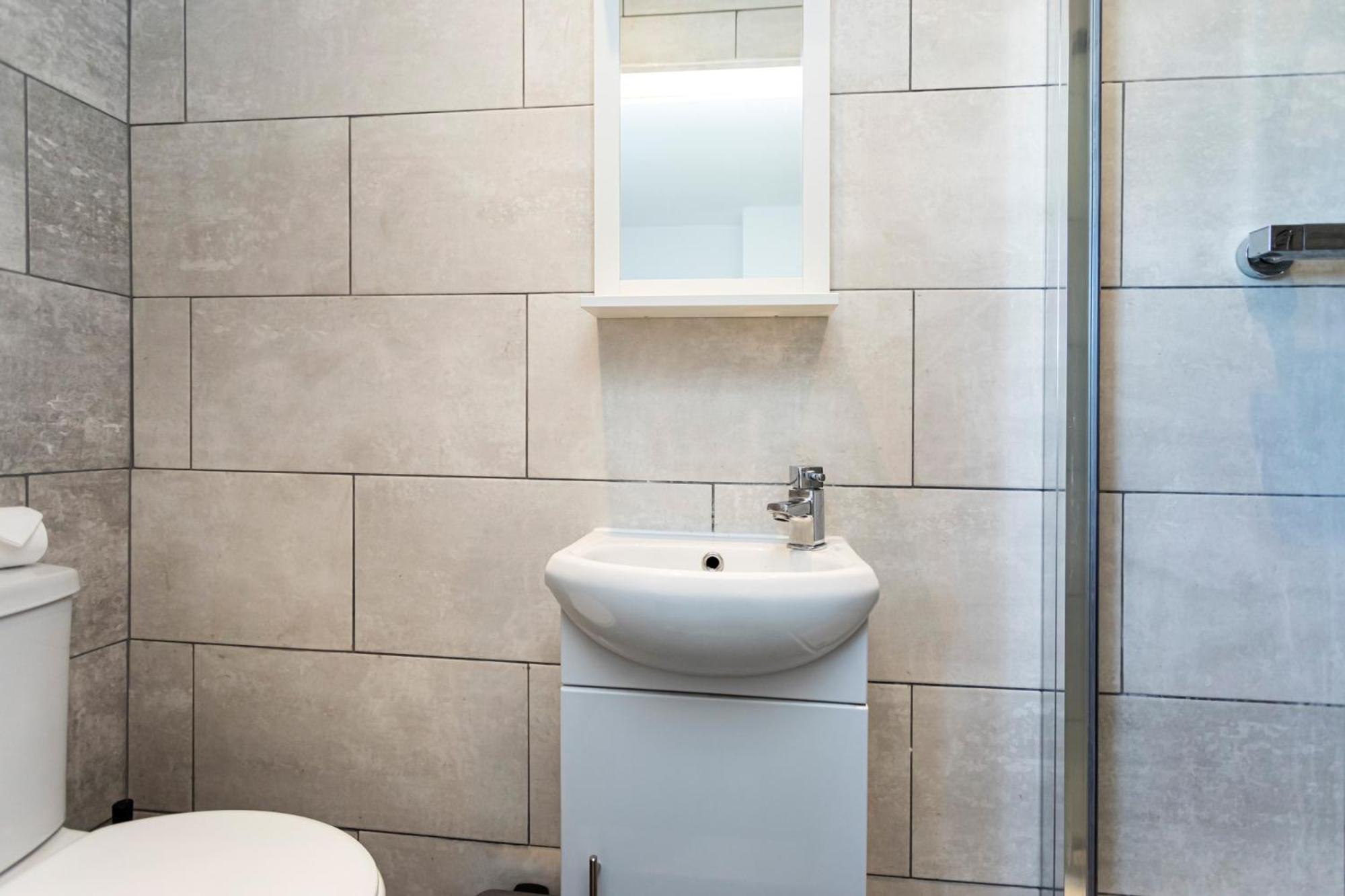 Modern 3 Bed, Heart Of Ashley Cross, 5 Mins To Sandbanks Poole Zewnętrze zdjęcie